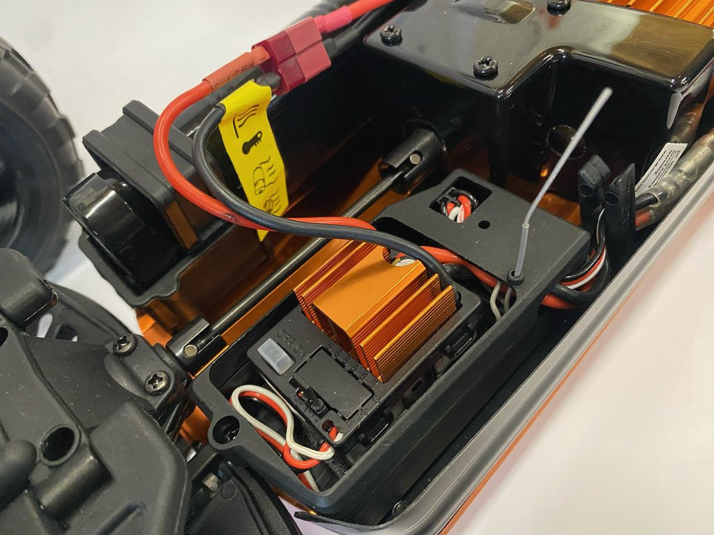 DF Models Monster Truck BigHammer 5.1 RTR 1/10 - 40km/h - Breizh Modélisme.