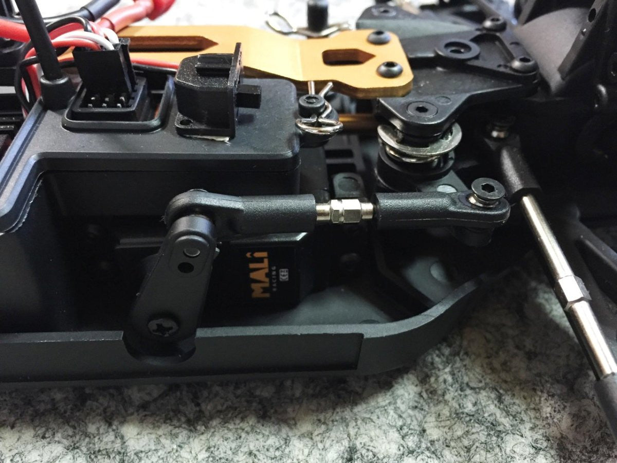 DF Models Monster Truck DesertTruck 5.1 RTR 1/10 - 40km/h - Breizh Modélisme.