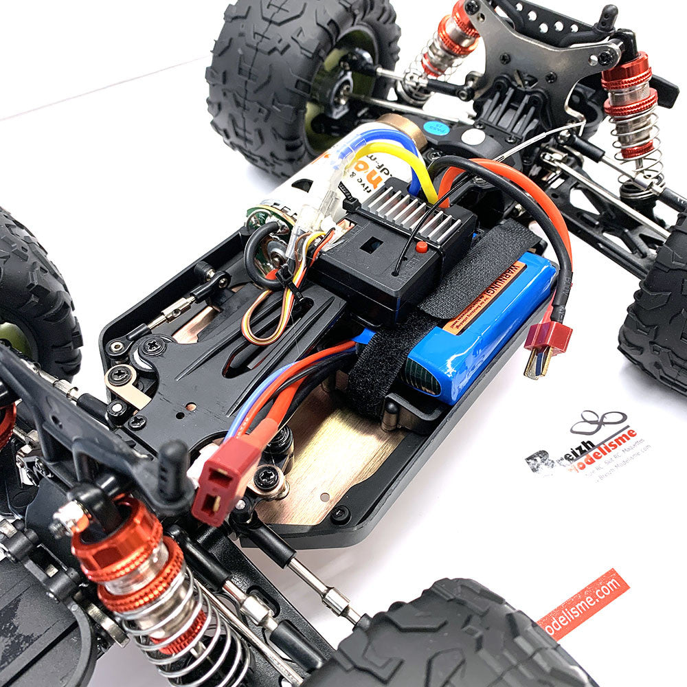 DF Models Truck Hyper rapide 4WD DF06-Evolution 1/14 RTR - 60km/h - 3122 / 144002 - Breizh Modélisme.