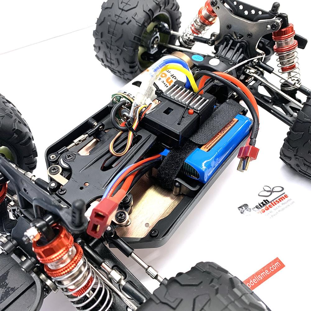 DF Models Truck Hyper rapide 4WD DF06-Evolution 1/14 RTR - 60km/h - 3122 / 144002 - Breizh Modélisme.