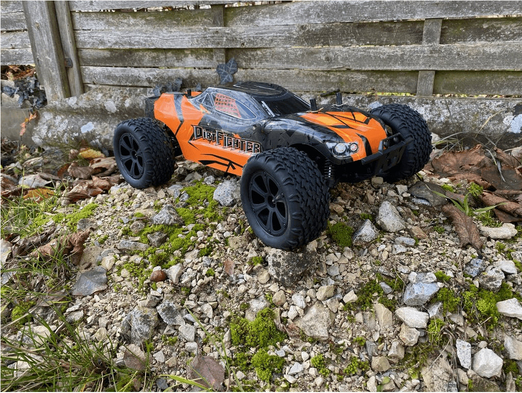 DF Models Truggy Tout Terrain DirtFighter RTR 1/10 vitesse 40km/h 3178 - Breizh Modélisme.