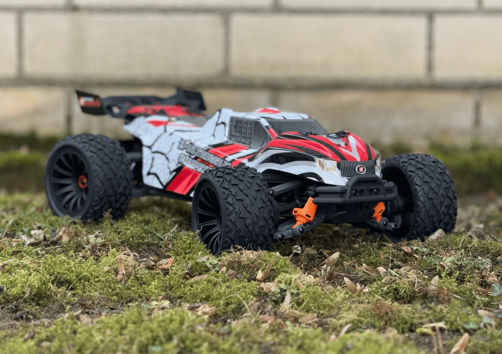 DF Models Truggy Z-10 Competition 1/8 Brushless RTR 70km/h - 3146 - Breizh Modélisme.