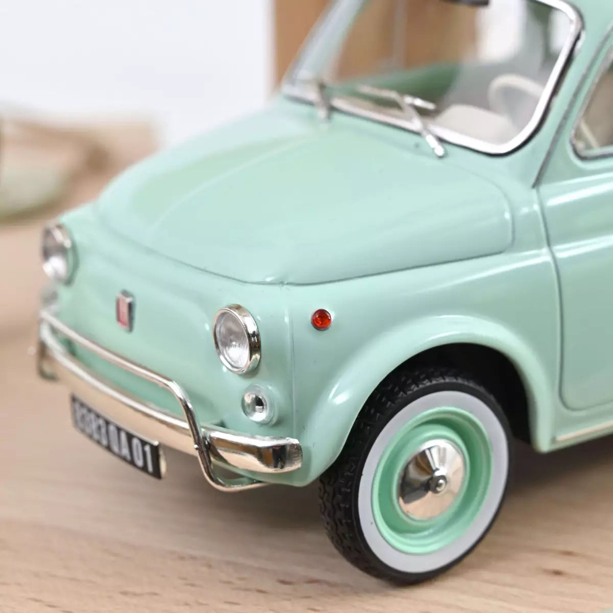 Voiture miniature collection 1/18 Fiat 500 L 1968 Bleu pastel cadeau de naissance Norev 187777