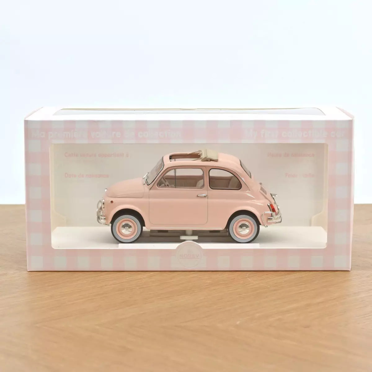 Voiture miniature collection 1/18 Fiat 500 L 1968 Rose cadeau de naissance Norev 187774