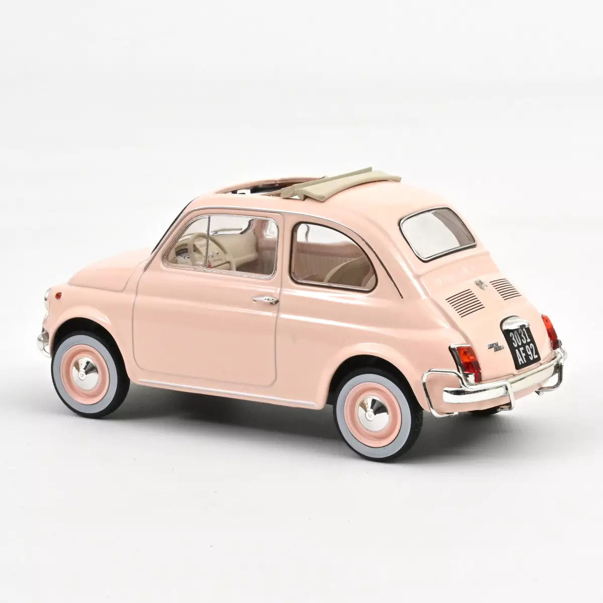 Voiture miniature collection 1/18 Fiat 500 L 1968 Rose cadeau de naissance Norev 187774