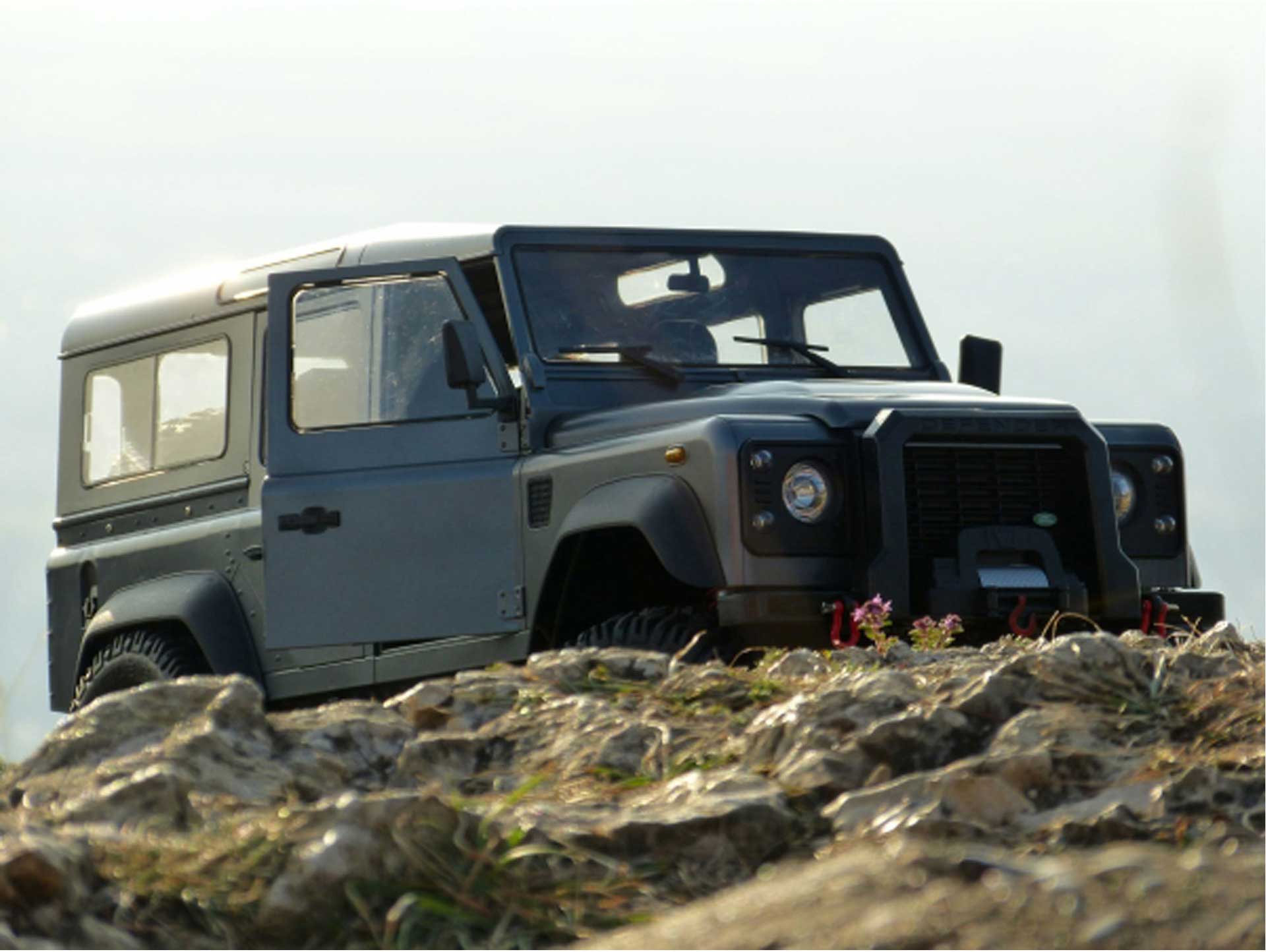 Crawler Land rover Defender Crawler 4WD 1:8 RTR FM101 - Breizh Modélisme.