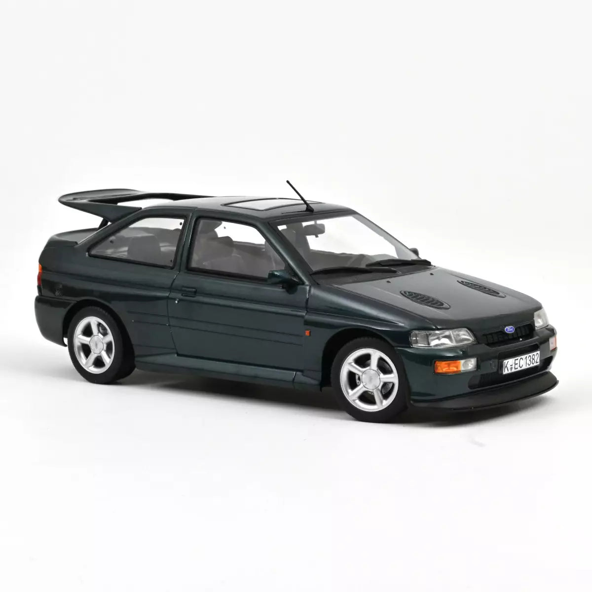 Voiture miniature collection 1/18 Ford Escort Cosworth 1992 Vert Colvert métallisé Norev 182790