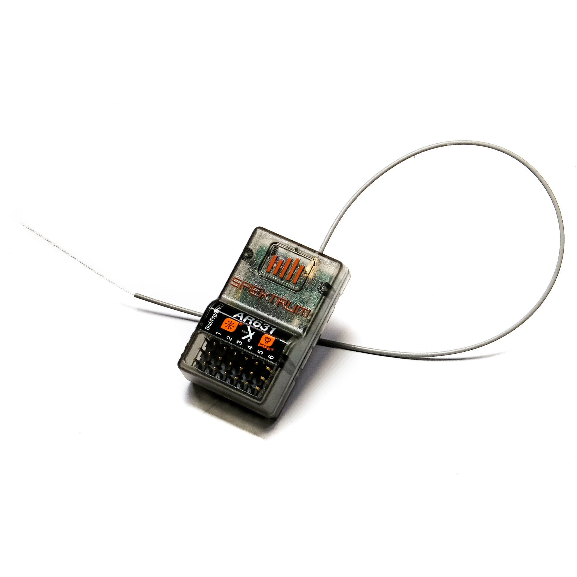 Récepteur AR631+ DSMX 6 canaux AS3X+ et SAFE - SPM-1031 - Breizh Modélisme.