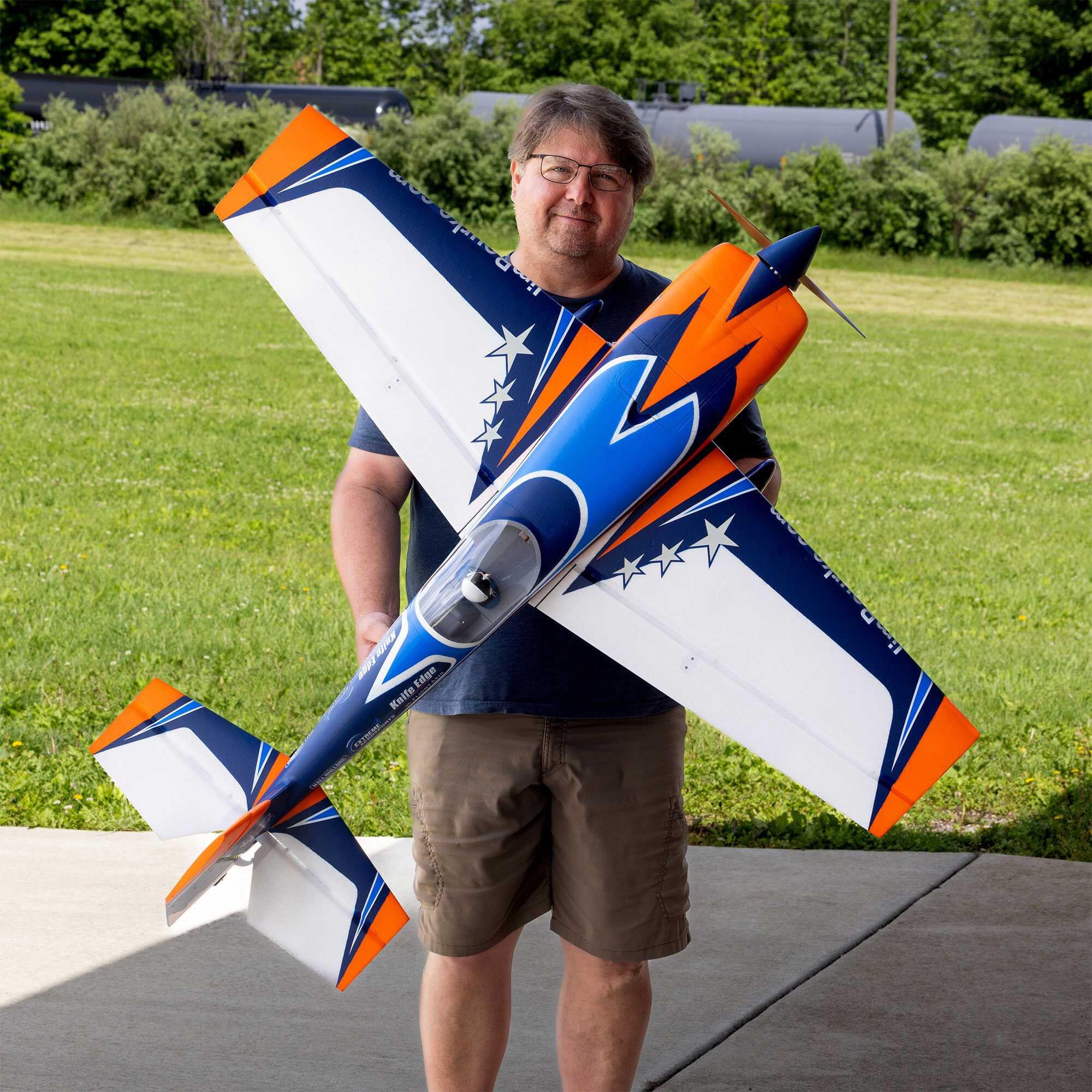 Avion RC E-Flite Extra 330 1,3 m BNF Basic avec AS3X et SAFE - EFL05050 - Breizh Modélisme.
