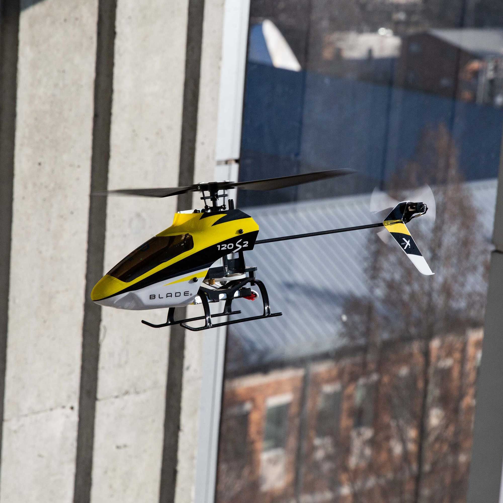 Hélicoptère 120 S2 RTF avec SAFE - BLH11000 - Breizh Modélisme.