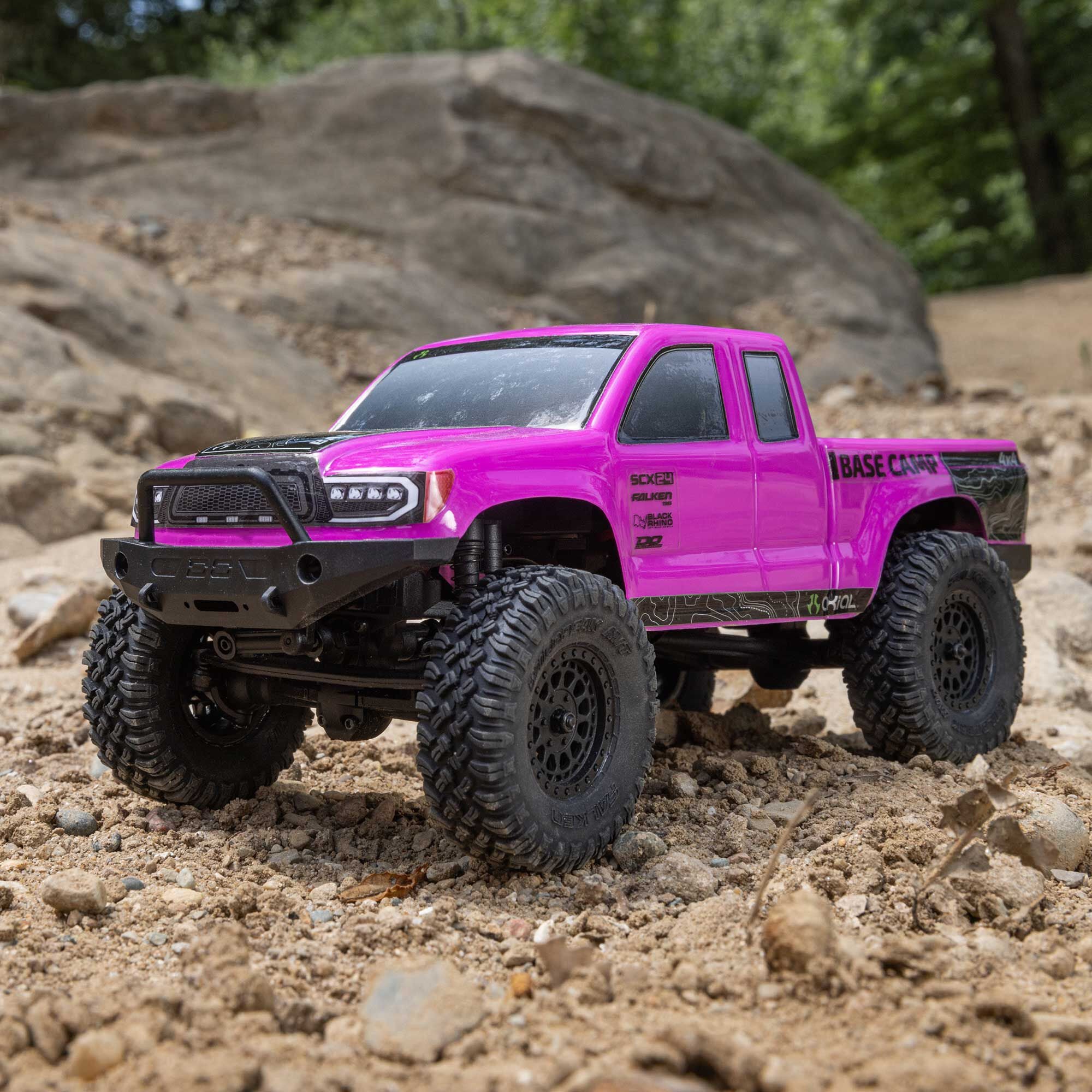 Mini rock crawler SCX24 Base Camp 4WD 1/24 charbon RTR rose - AXI-1219T3 - Breizh Modélisme.