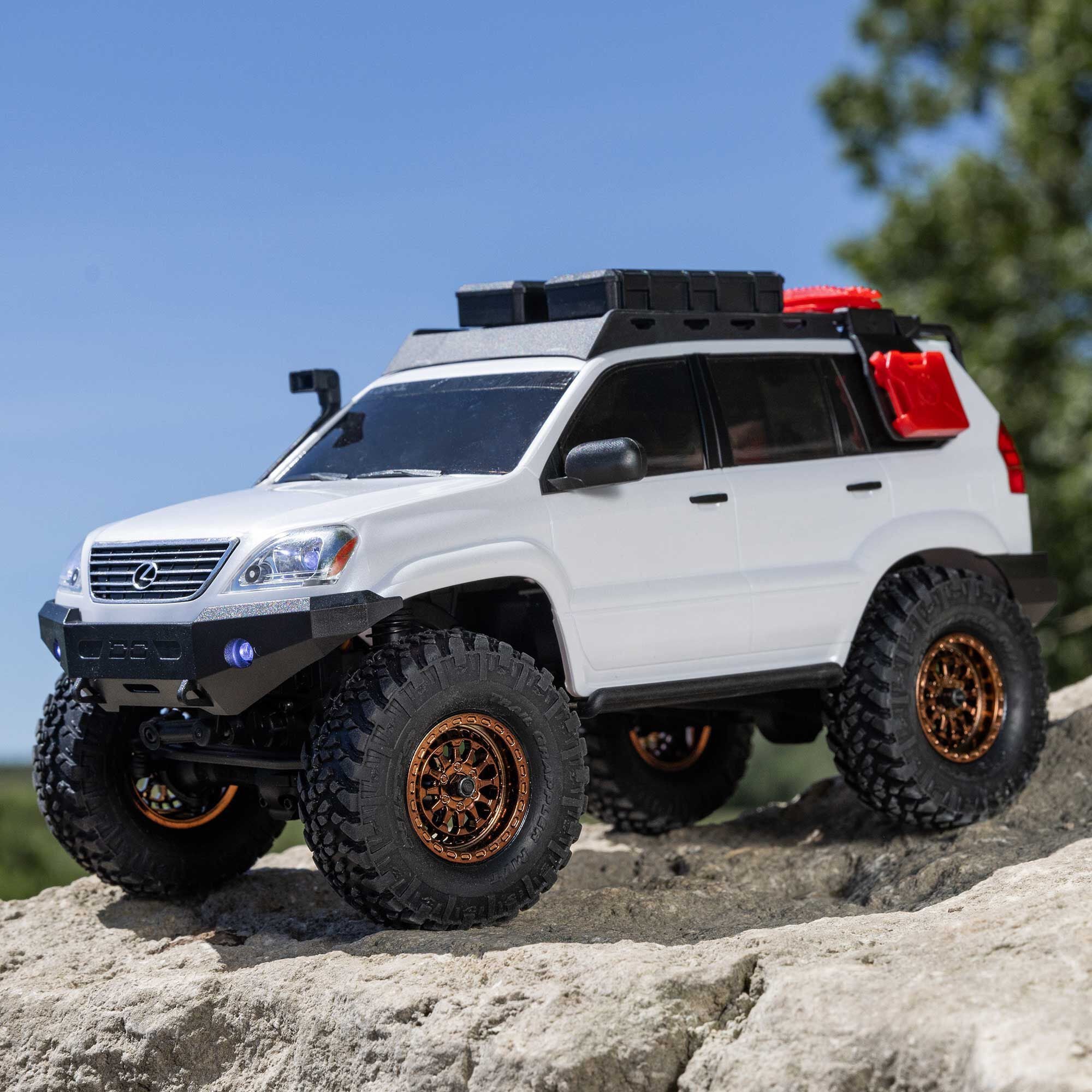Mini rock crawler SCX24 Lexus GX 470 4X4 1/24 RTR blanc - AXI-1532T1 - Breizh Modélisme.