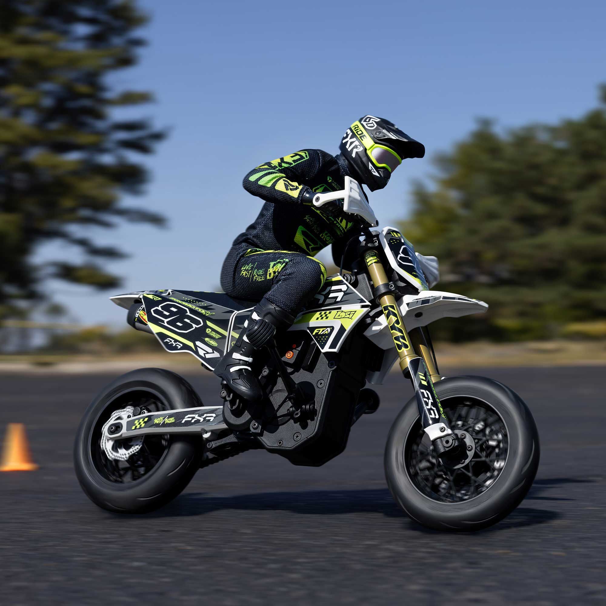 Moto RC Losi 1/4 Promoto-SM FXR RTR blanc - LOS-2272 - Breizh Modélisme.