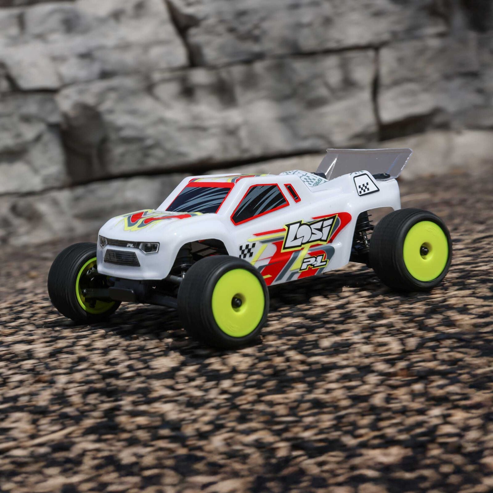 Stadium truck Losi 1/28 Micro-T 2S 2WD RTR blanc LOS-1392T1 - Breizh Modélisme.