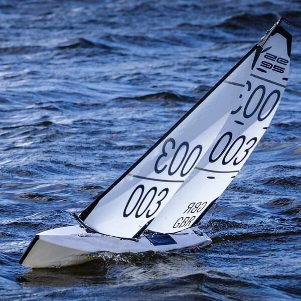 Joysway JW8811V3 RTR avec radio, Voilier Dragon Flite 95 V3 RTR