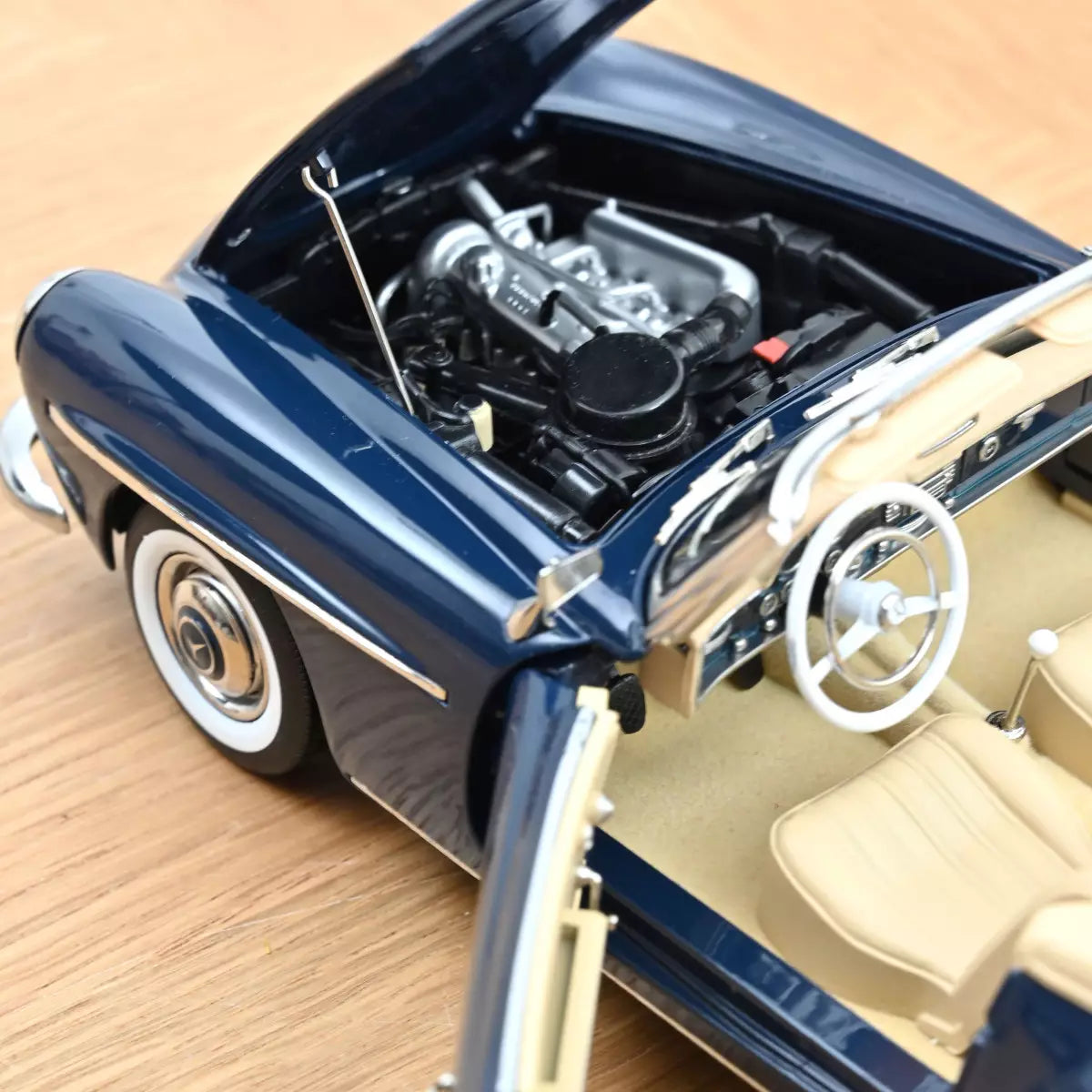 Voiture miniature collection 1/18 Mercedes-Benz 190 SL 1957 Bleu moyen Norev 183403