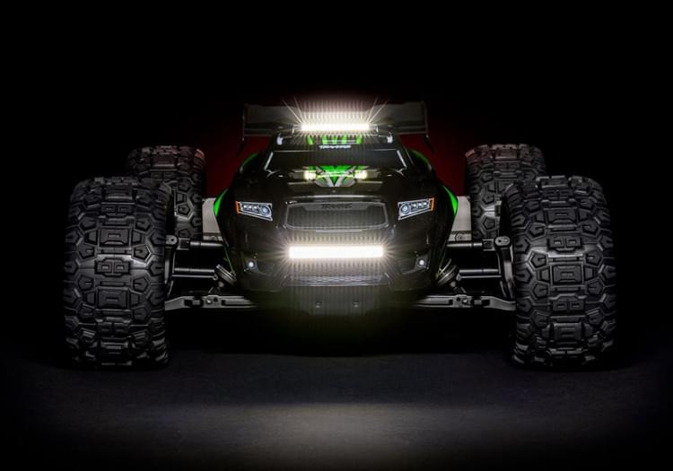 Traxxas 9690 Kit Led pour Traxxas Sledge - Breizh Modélisme.