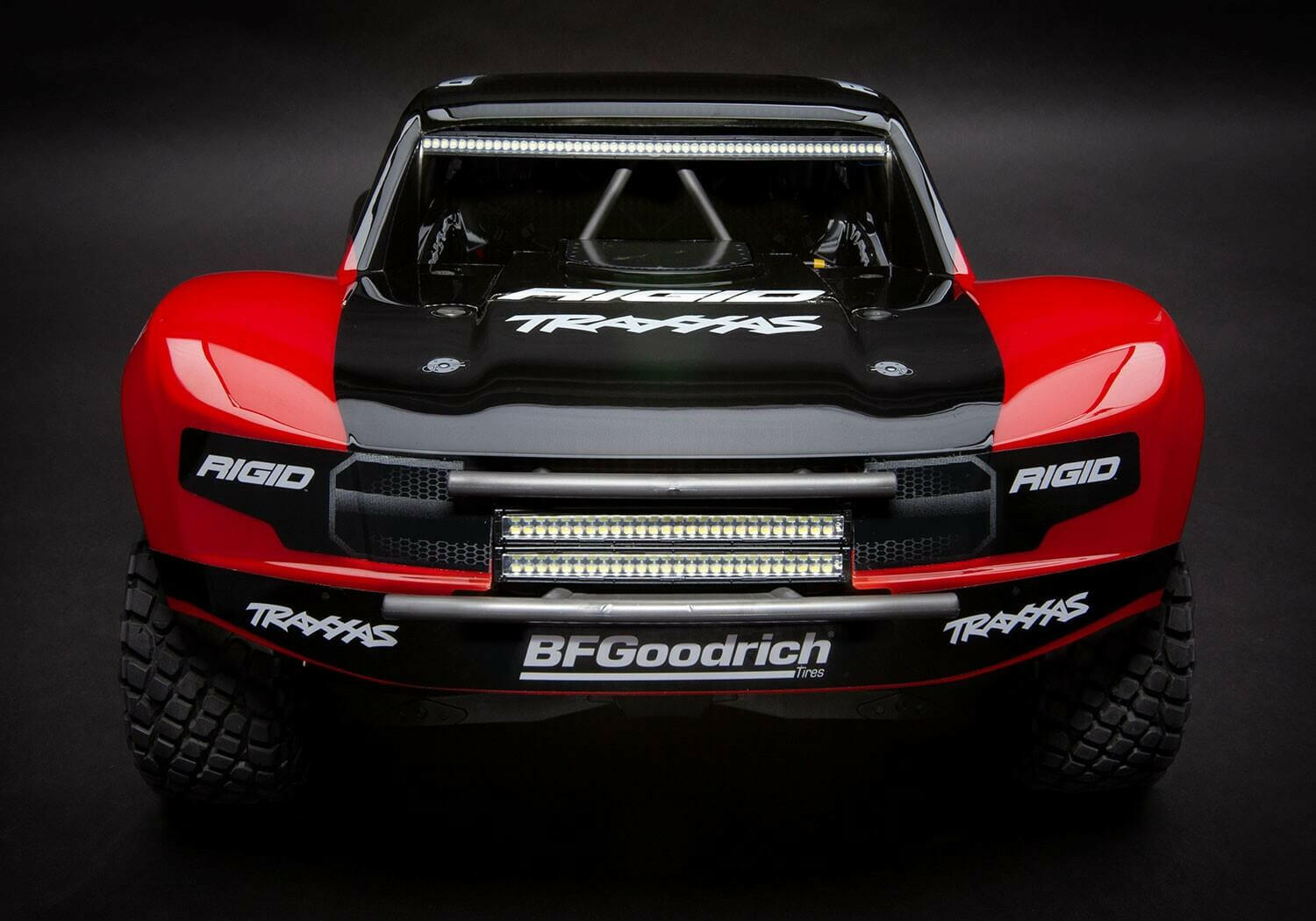 Traxxas 8485 Kit Leds + Alimentation amplificateur pour l'UDR - Breizh Modélisme.
