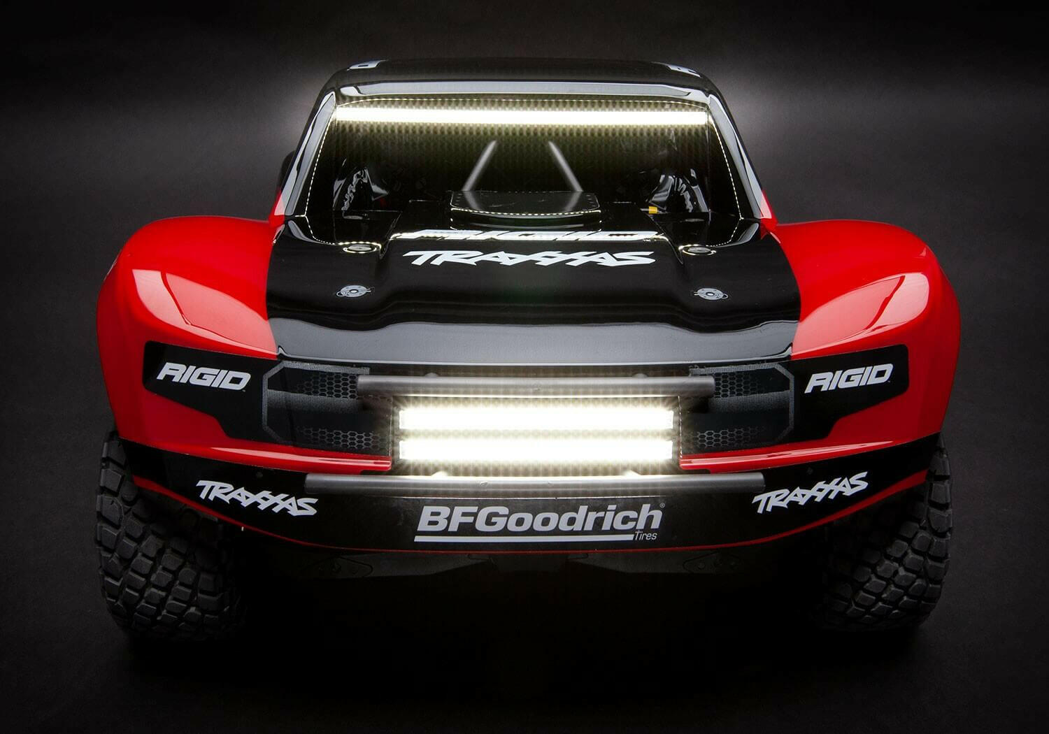 Traxxas 8485 Kit Leds + Alimentation amplificateur pour l'UDR - Breizh Modélisme.