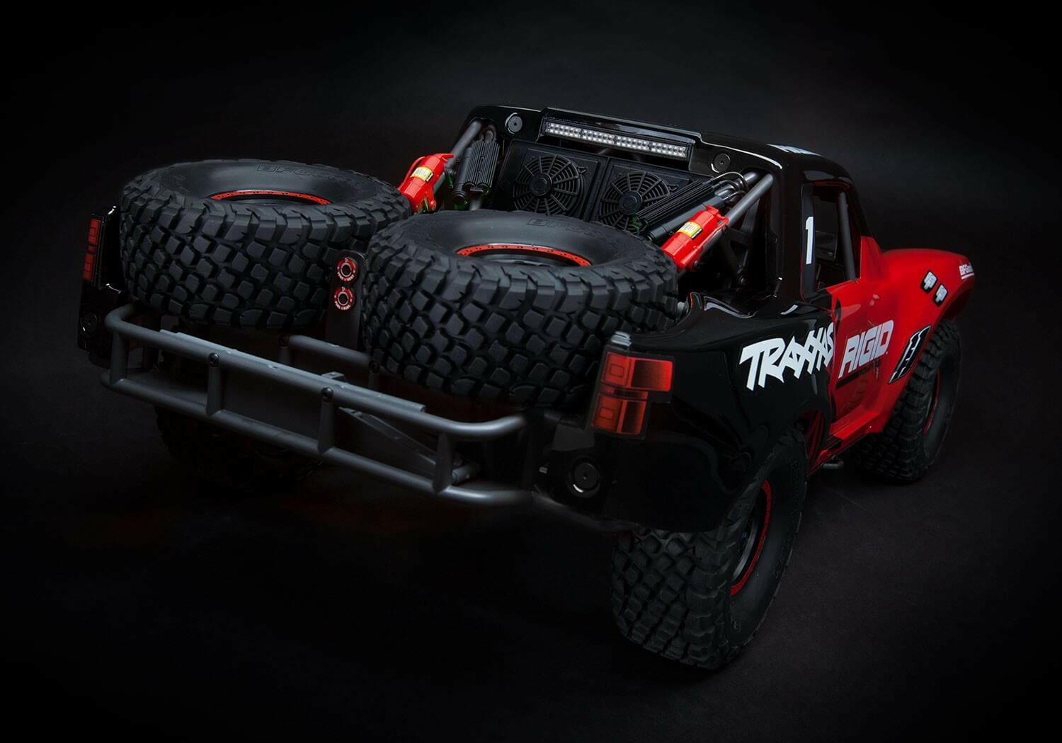 Traxxas 8485 Kit Leds + Alimentation amplificateur pour l'UDR - Breizh Modélisme.