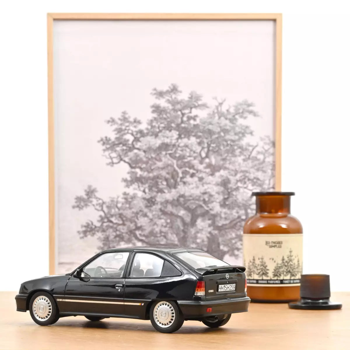 Voiture miniature collection 1/18 Opel Kadett GSi 1991 Noir métallisé Helmut Schmidt Norev 183617