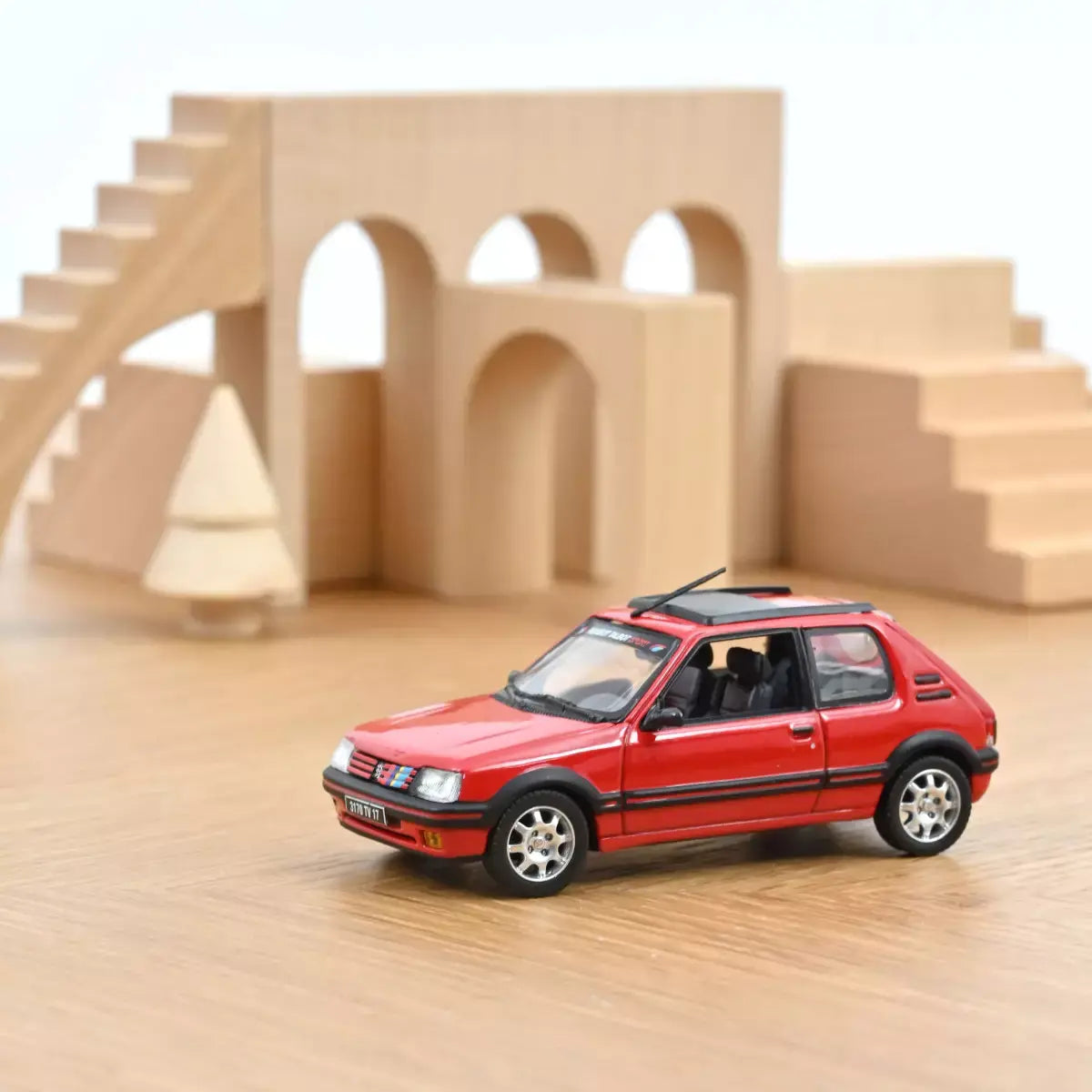 Voiture miniature collection 1/43 Peugeot 205 GTI 1.9 1991 Rouge Vallelunga avec déco PTS Norev 471751