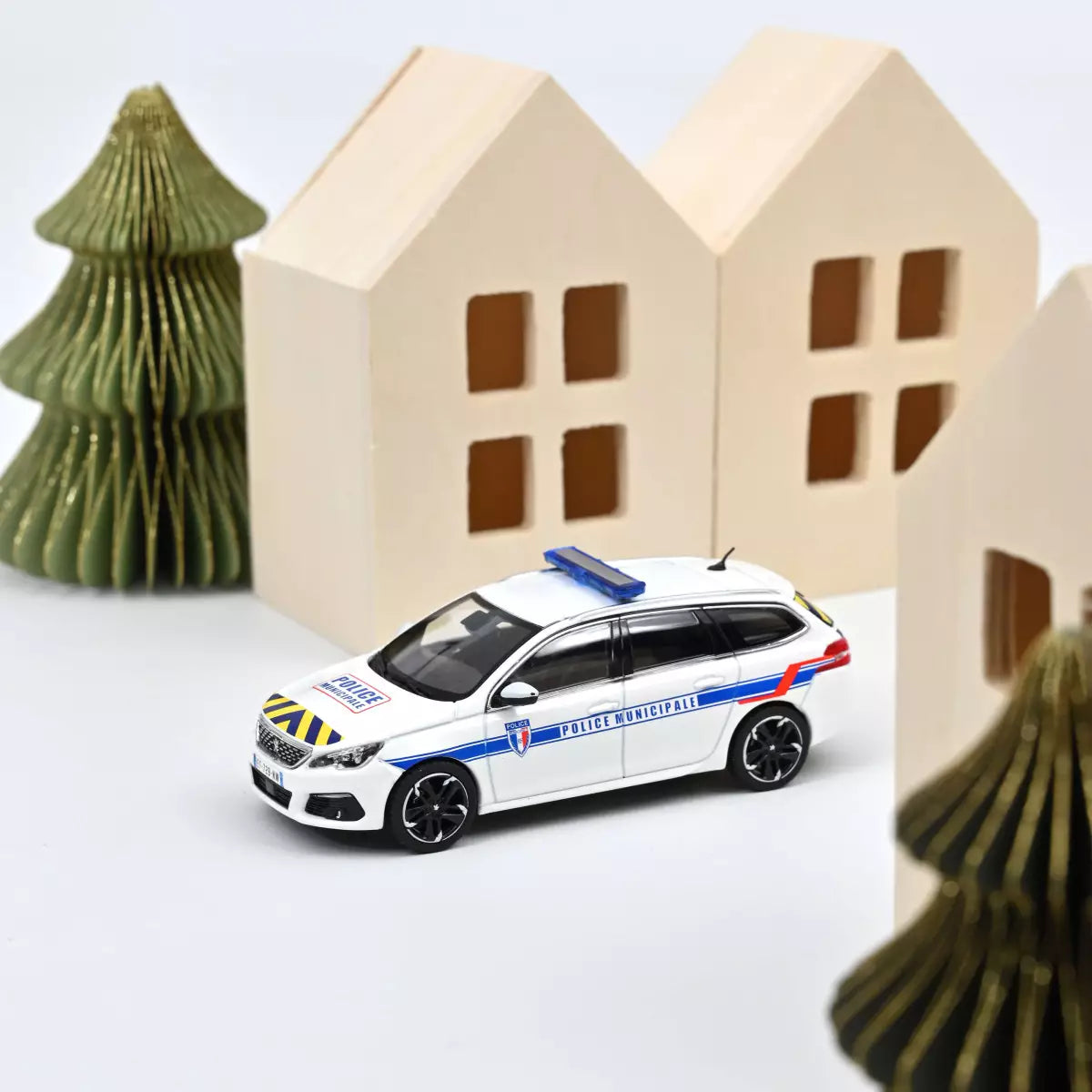Voiture miniature collection 1/43 Peugeot 308 SW 2018 Police Municipale Bandes Bleues et Jaunes Norev 473944