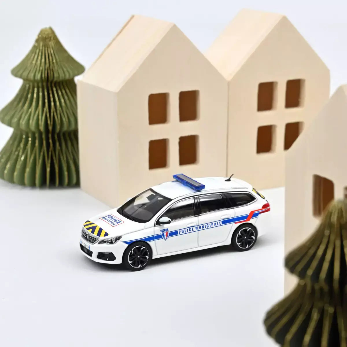 Voiture miniature collection 1/43 Peugeot 308 SW 2018 Police Municipale Bandes Bleues et Jaunes Norev 473944