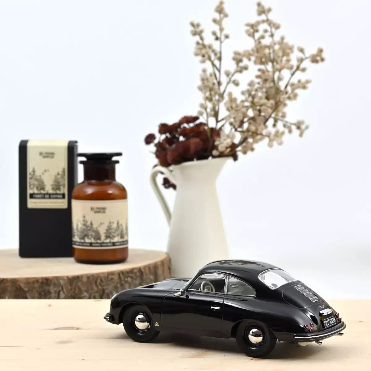 Voiture miniature collection 1/18 Porsche 356 Coupé 1952 Noir Norev 187451