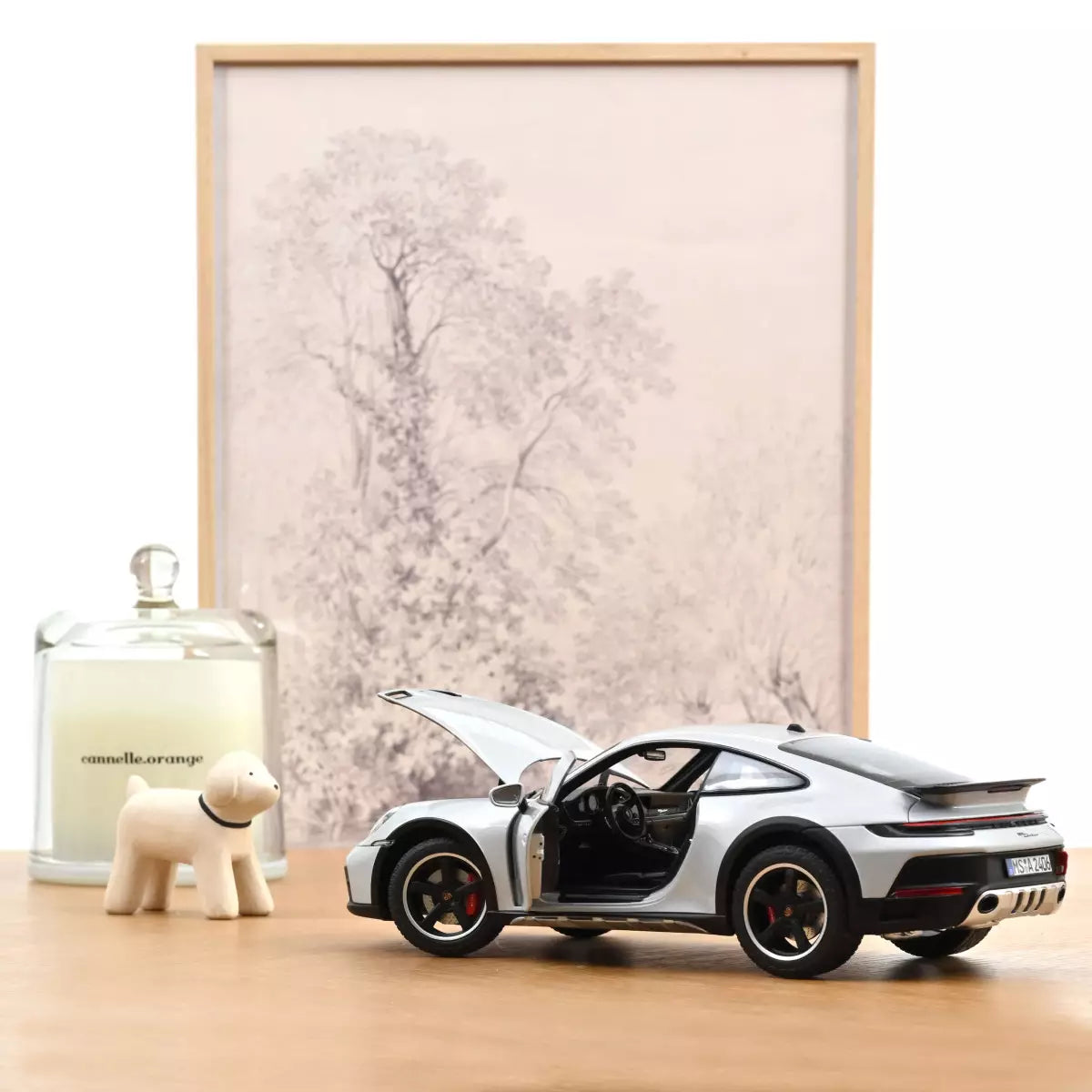 Voiture miniature collection 1/18 Porsche 911 Dakar 2023 Gris Glace métallisé Norev 187242