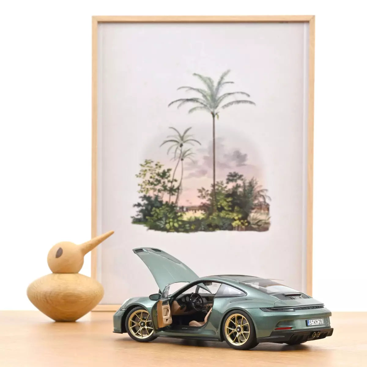 Voiture miniature collection 1/18 Porsche 911 GT3 avec Pack Touring 2021 Vert Malachite Norev 187382