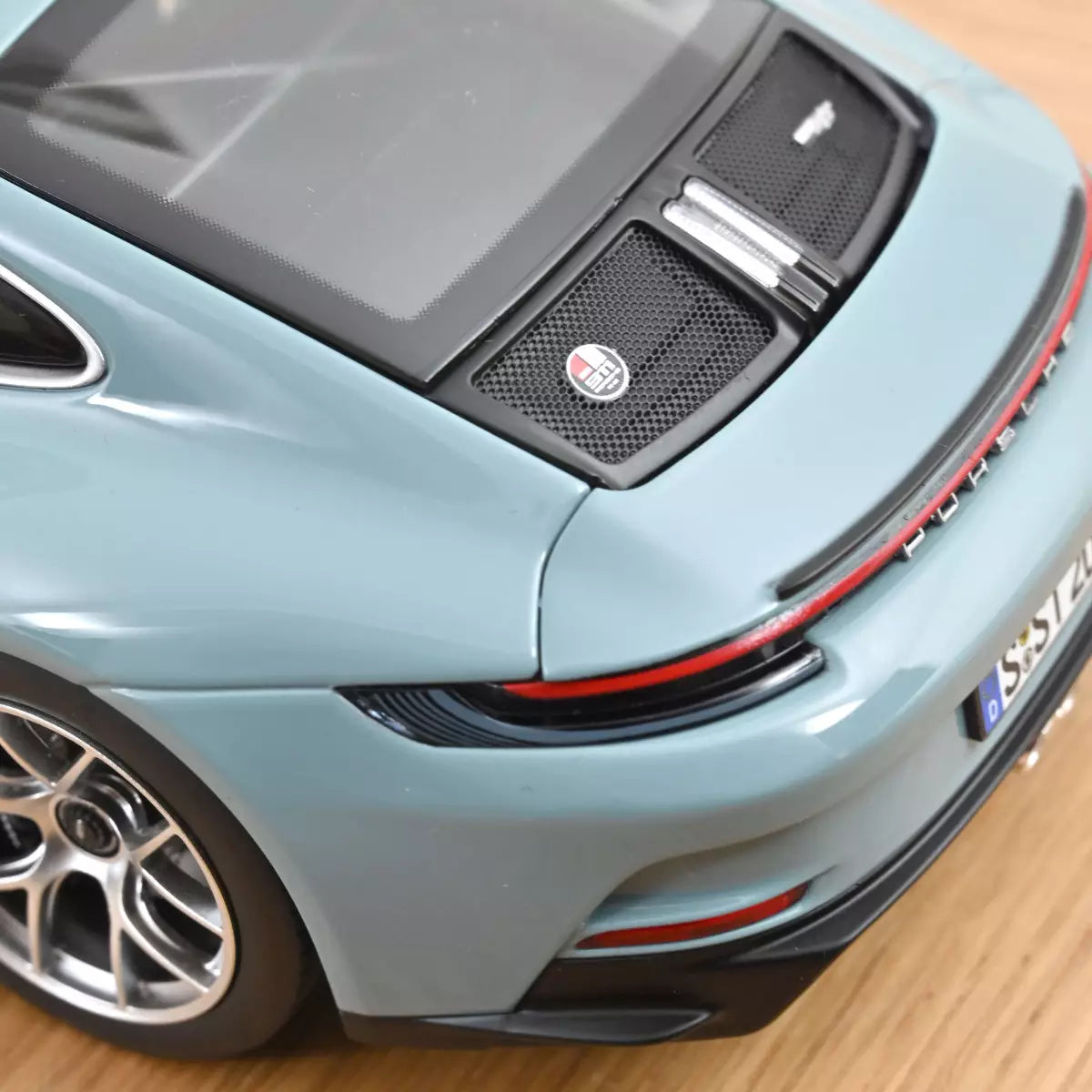 Voiture miniature collection 1/18 Porsche 911 S/T 2023 Bleu Meissen Norev 187470