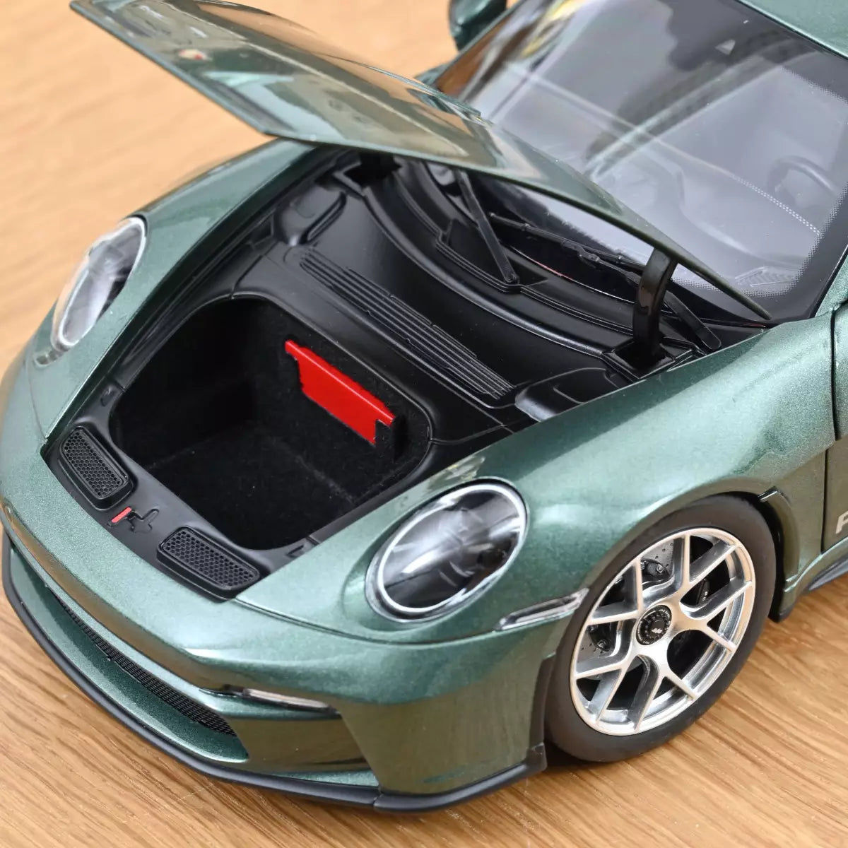 Voiture miniature collection 1/18 Porsche 911 S/T 2023 Vert Malachite métallisé Norev 187472