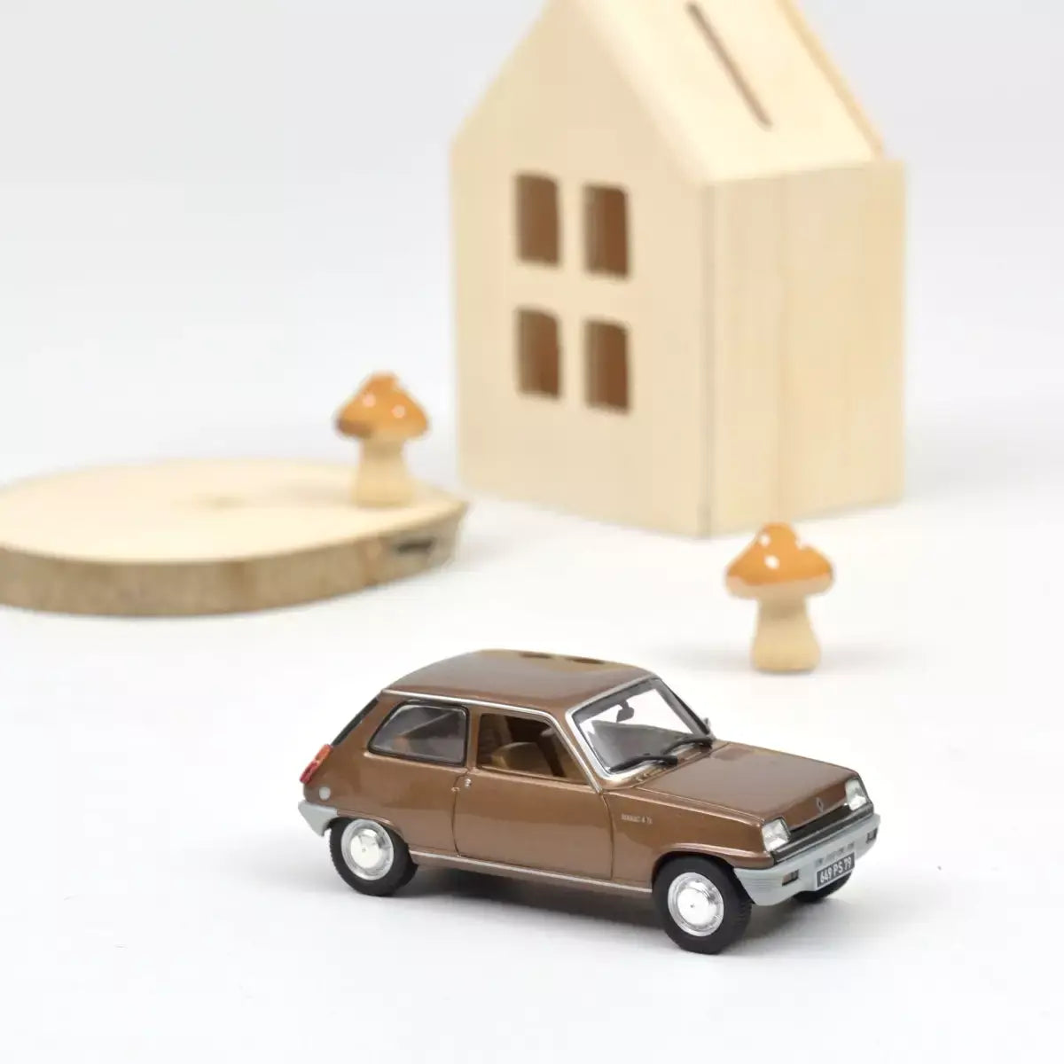 Voiture miniature collection 1/43 Renault 5 TL 1974 Marron Métallique Norev 510529