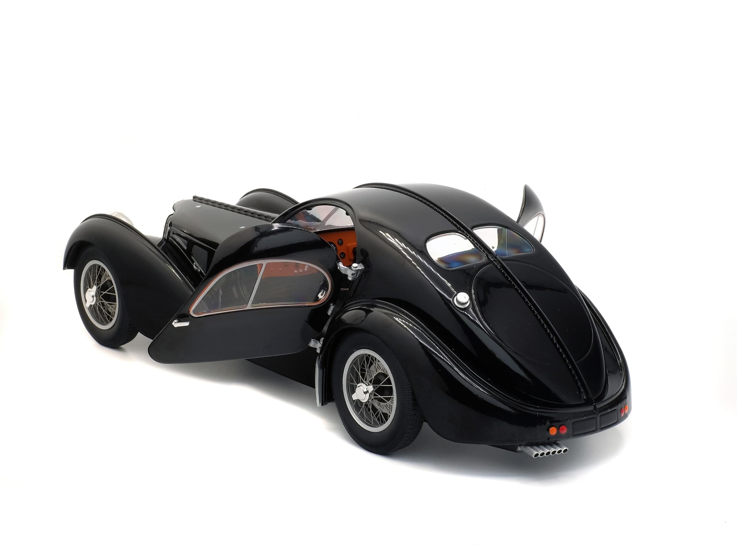 Solido S1802101 Voiture miniature collection 1/18 Bugatti Type 57 SC Atlantic noir – 1937