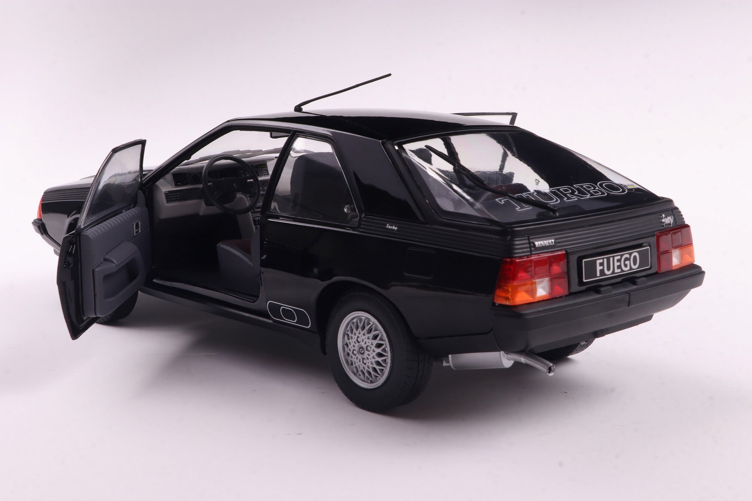 Solido S1806406 Voiture miniature collection 1/18 Renault Fuego Turbo – 1980