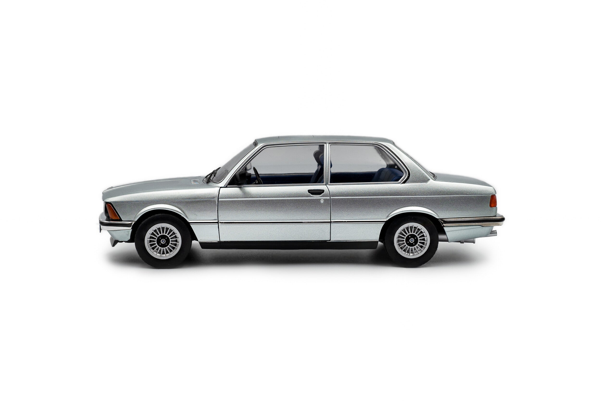 Solido S1812801 Voiture miniature collection 1/18 BMW E21 323i – Saphirblau Metallic – 1980