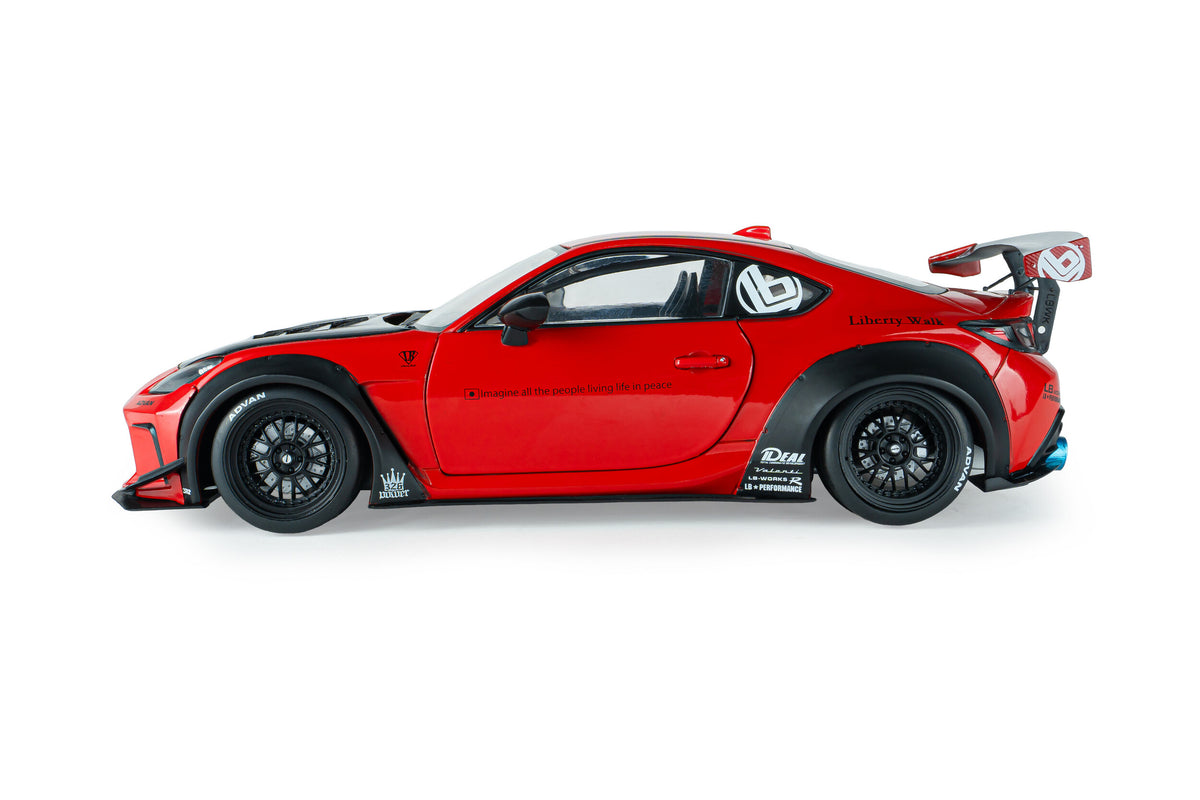 Solido S1813605 Voiture miniature collection 1/18 Toyota GR86 Liberty Walk Body Kit 2024 - Breizh Modélisme.