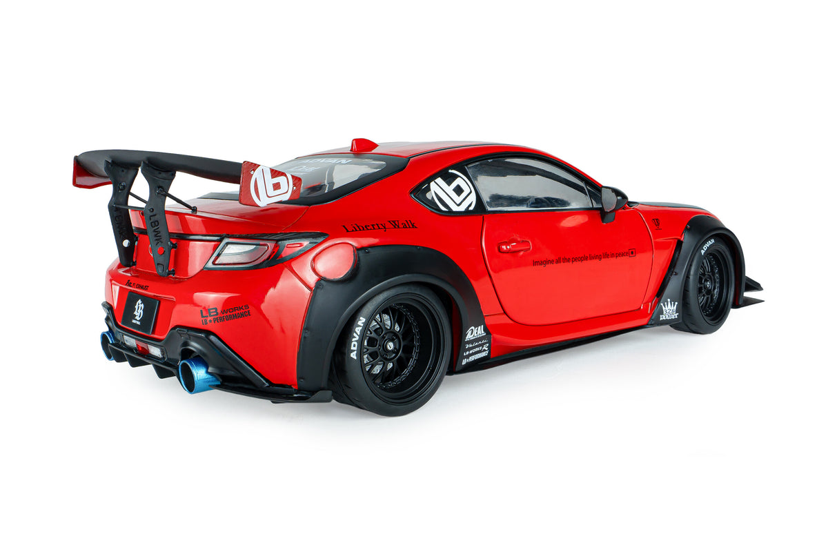 Solido S1813605 Voiture miniature collection 1/18 Toyota GR86 Liberty Walk Body Kit 2024 - Breizh Modélisme.