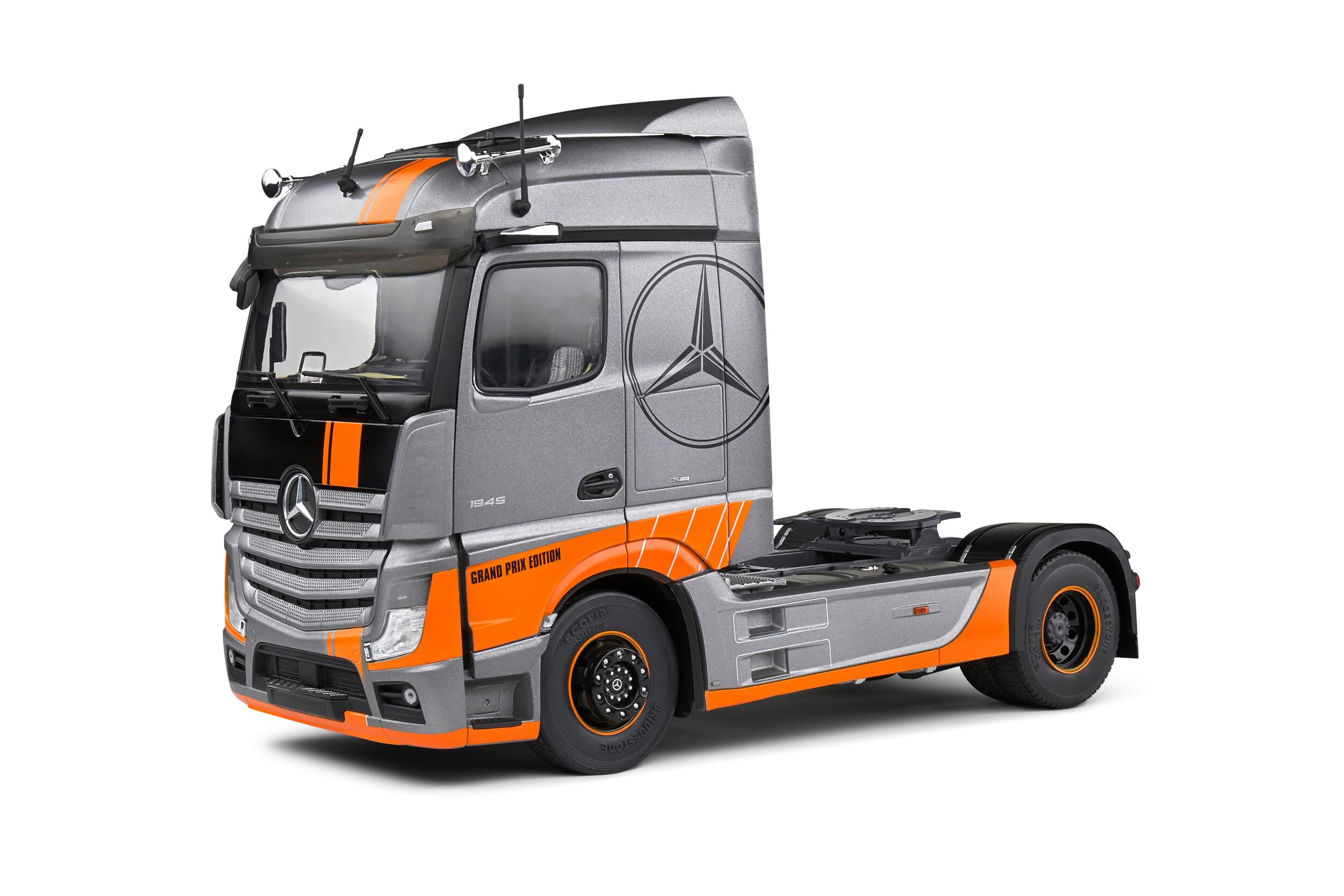 Solido S2400202 Voiture miniature collection 1/24 Mercedes-Benz Actros L Grand Prix Edition 2019 - Breizh Modélisme.