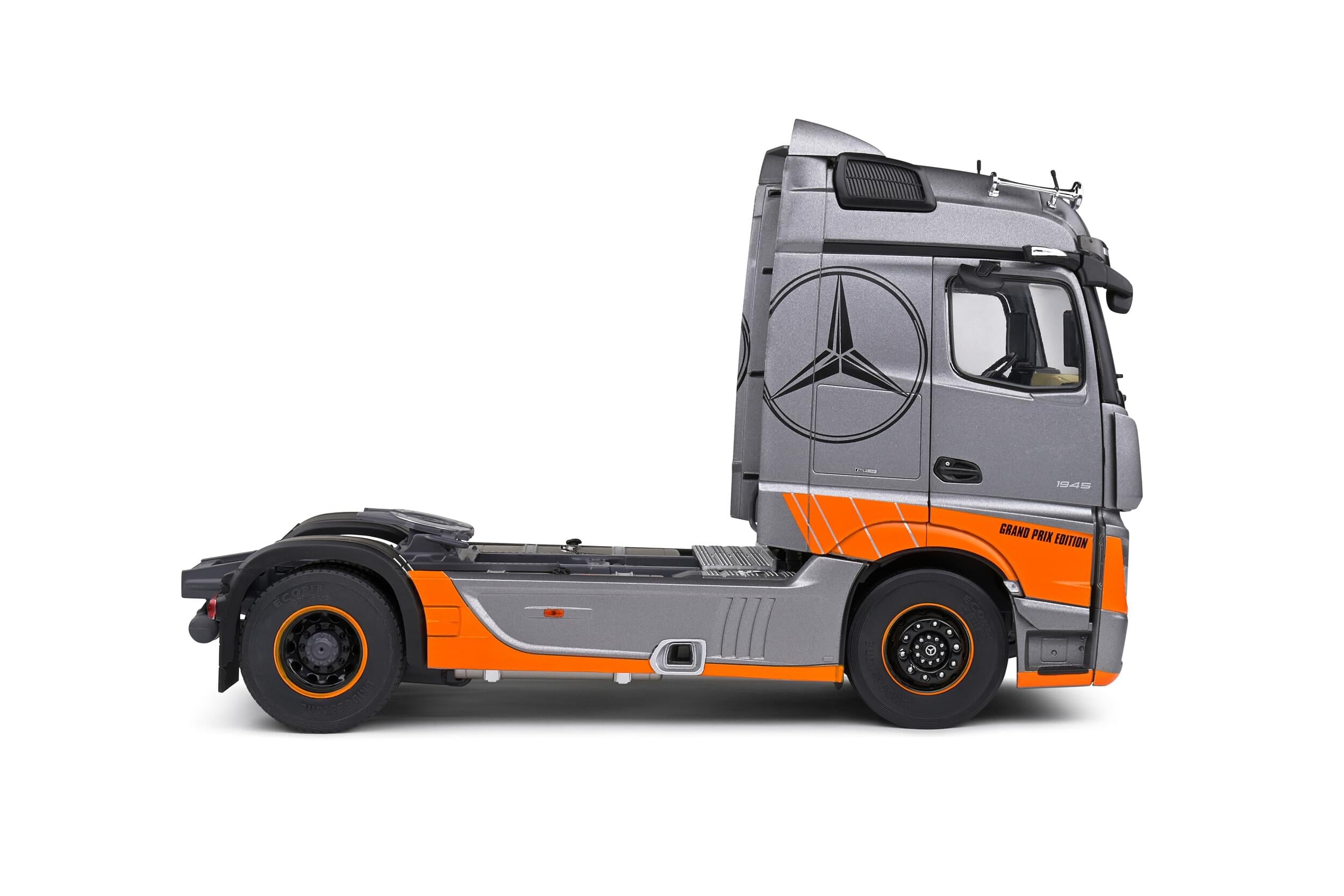 Solido S2400202 Voiture miniature collection 1/24 Mercedes-Benz Actros L Grand Prix Edition 2019 - Breizh Modélisme.