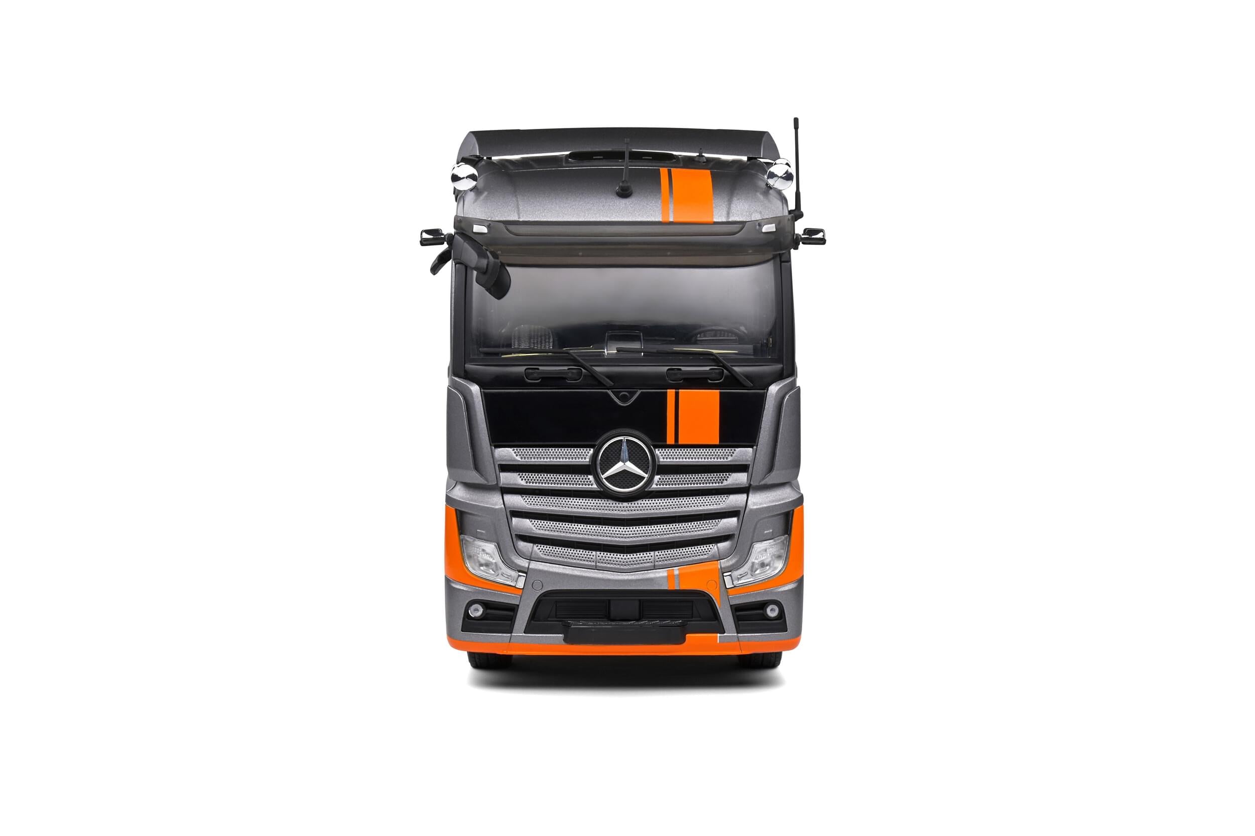 Solido S2400202 Voiture miniature collection 1/24 Mercedes-Benz Actros L Grand Prix Edition 2019 - Breizh Modélisme.
