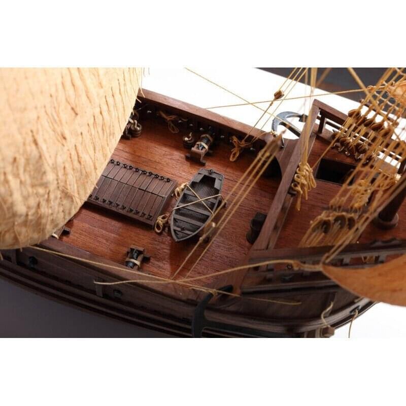 Maquette de bateau en bois Disarmodel 20140 Nao Victoria, Armada De Magallanes 1:50