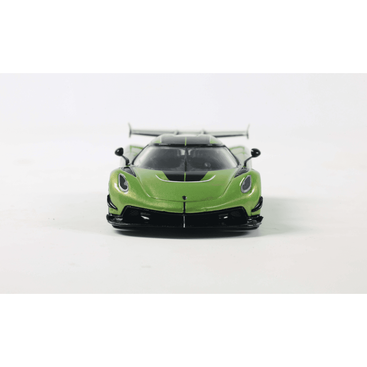 Voiture miniature 1/43 Koenigsegg Jesko vert métallique 2022 Solido S4312605