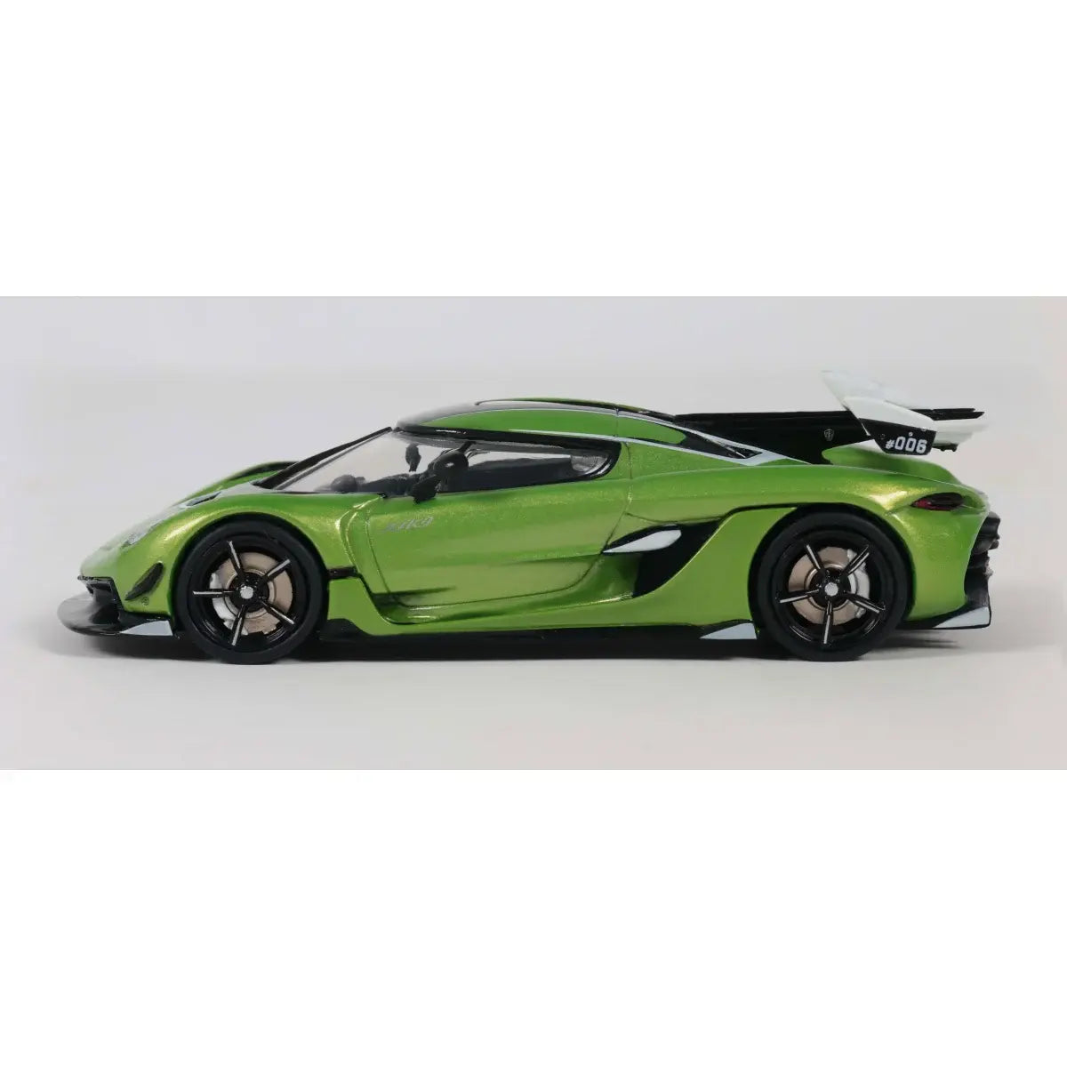 Voiture miniature 1/43 Koenigsegg Jesko vert métallique 2022 Solido S4312605