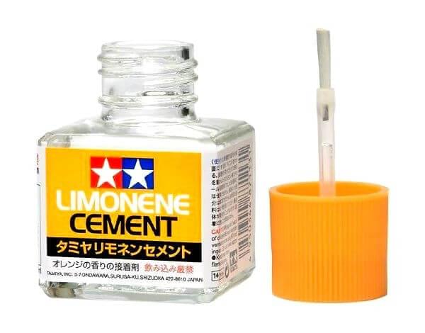 Maquette finition Colle parfumée agrumes - Tamiya 87113 - Breizh Modélisme.