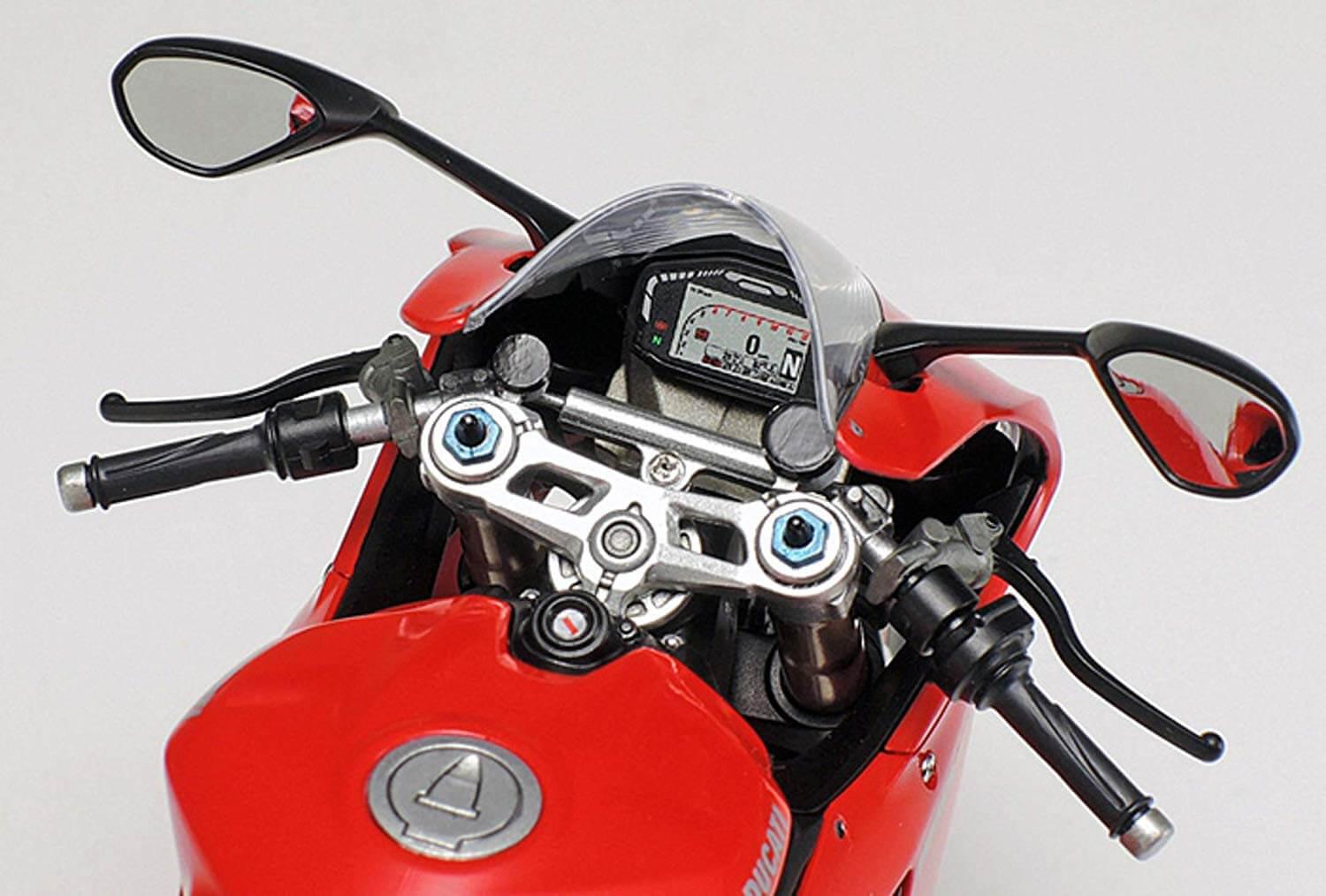 Maquette moto Ducati 1199 Panigale S - Tamiya 14129 - 1/12 - Breizh Modélisme.
