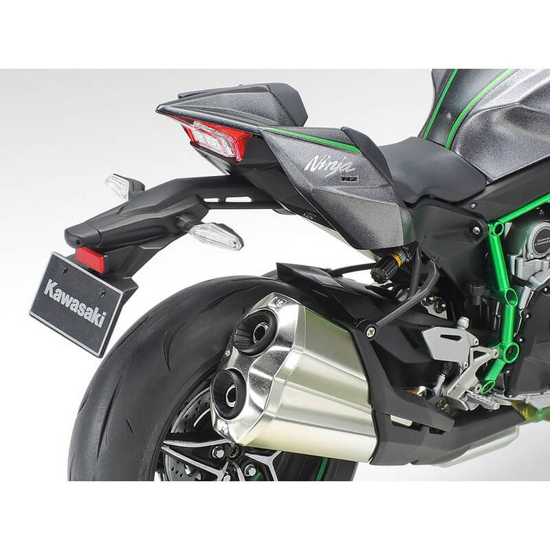 Maquette moto Kawasaki Ninja H2 Carbon - Tamiya 14136 - 1/12 - Breizh Modélisme.