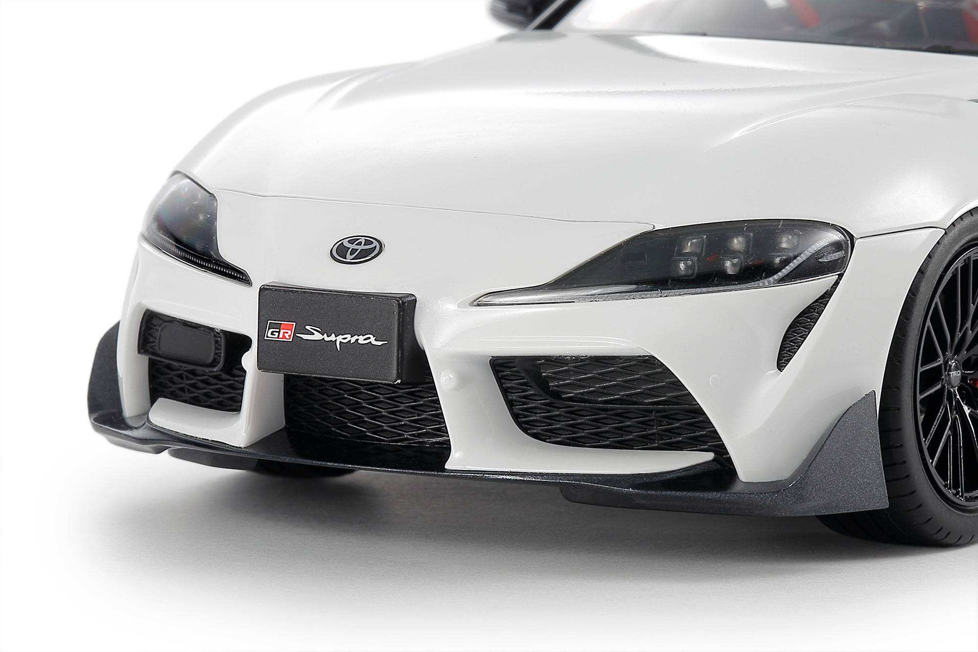 Maquette voiture Toyota GR Supra Custom 1/24 Tamiya 24371 - Breizh Modélisme.