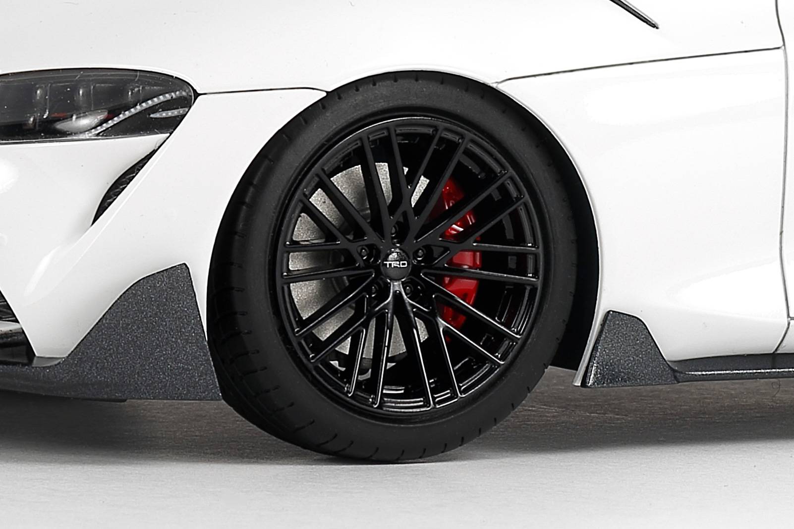 Maquette voiture Toyota GR Supra Custom 1/24 Tamiya 24371 - Breizh Modélisme.